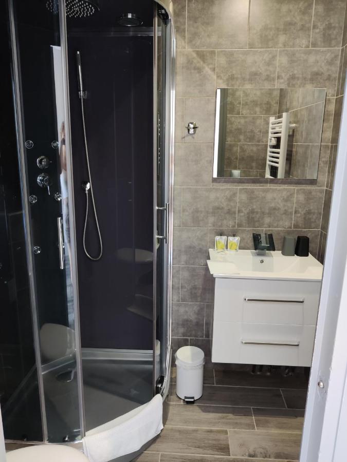 Hotel Les Voyageurs - Voguee Kültér fotó